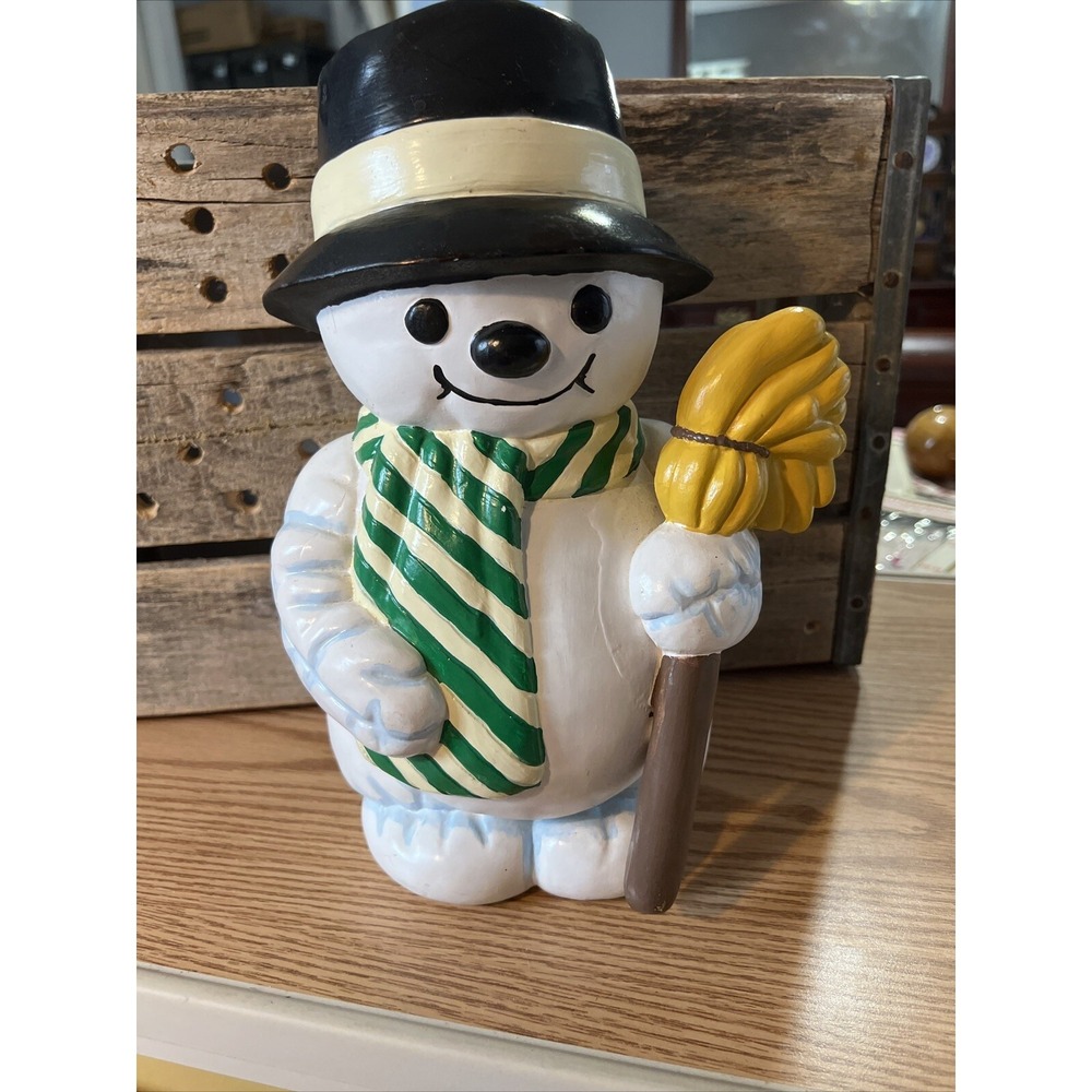 Hand Painted CERAMIC SNOWMAN‎ FIGURE 11.5"Frosty Top Hat/scarf Broom Christmas